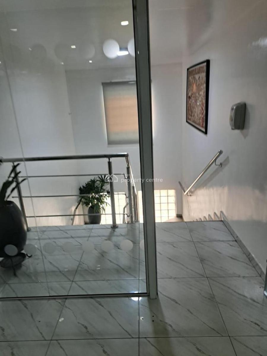 Commercial Building in a Secured Area, Ikoyi, Lagos, Commercial Property for Rent