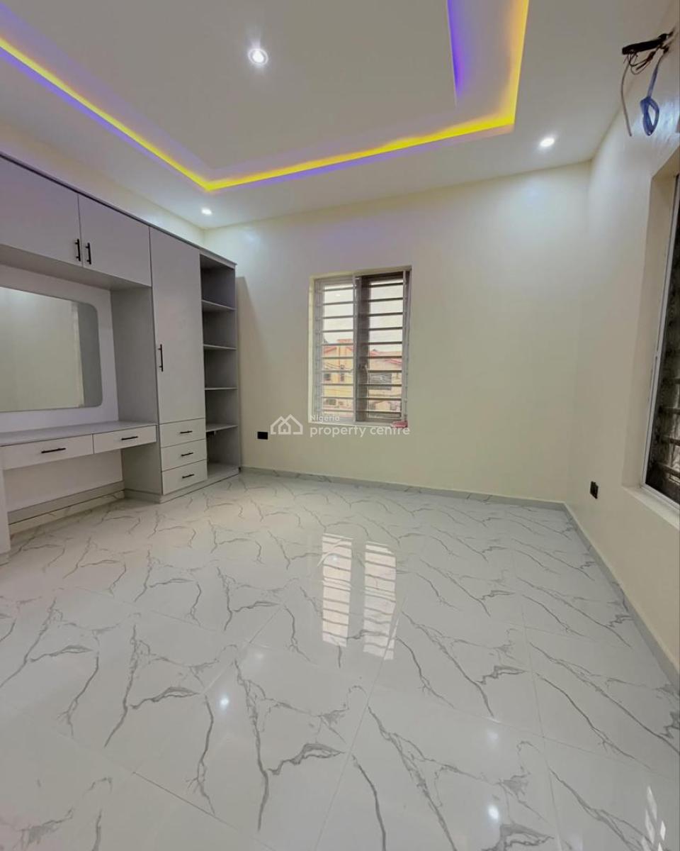 Lovely Built 3bedroom Terrace Duplex, Gbagada, Lagos, Terraced Duplex for Sale