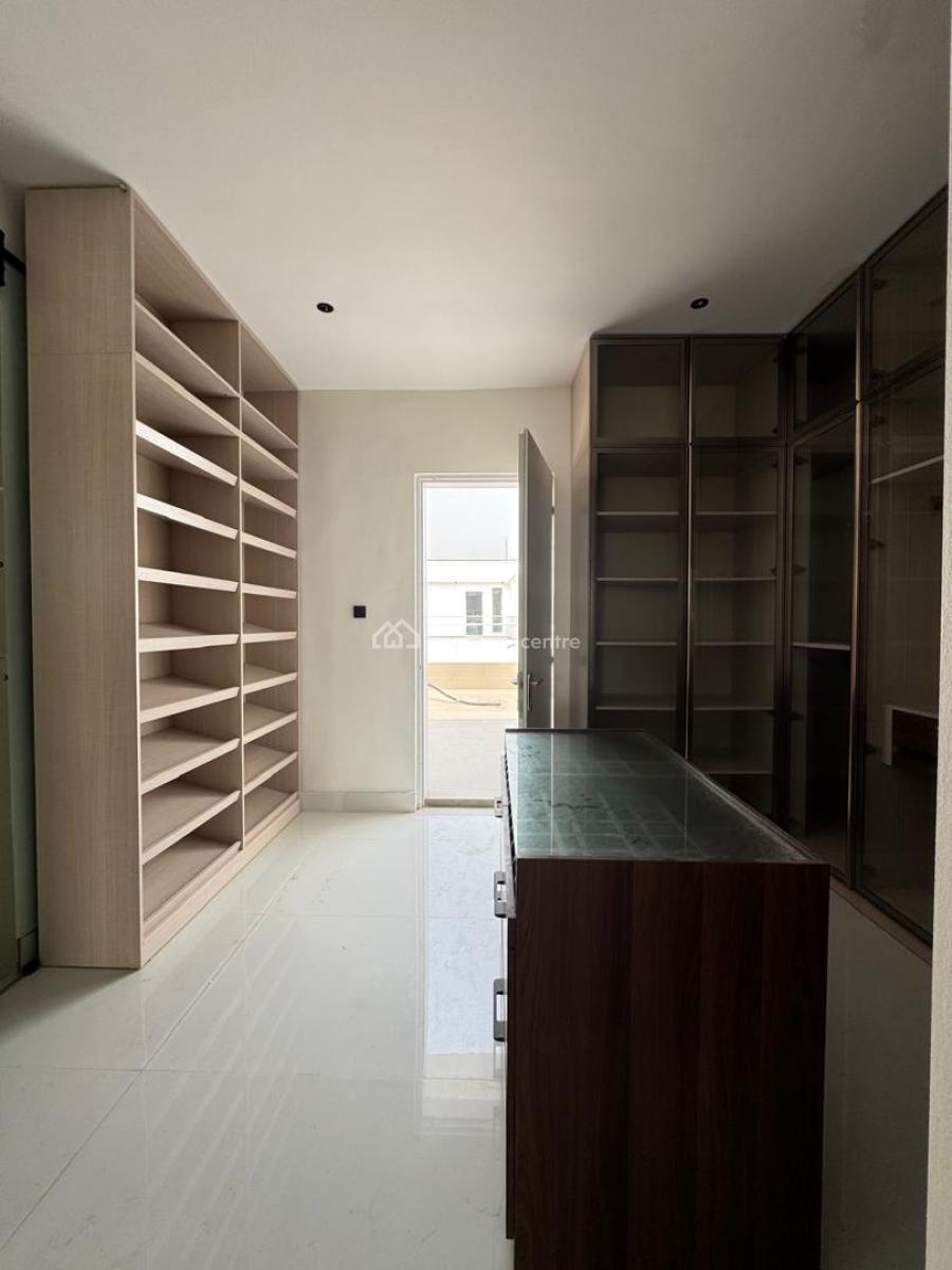 Serviced 2 Units of 4 Bedroom Apartments with One Room Bq Each, Lugard Avenue, Old Ikoyi, Ikoyi, Lagos, Flat / Apartment for Rent