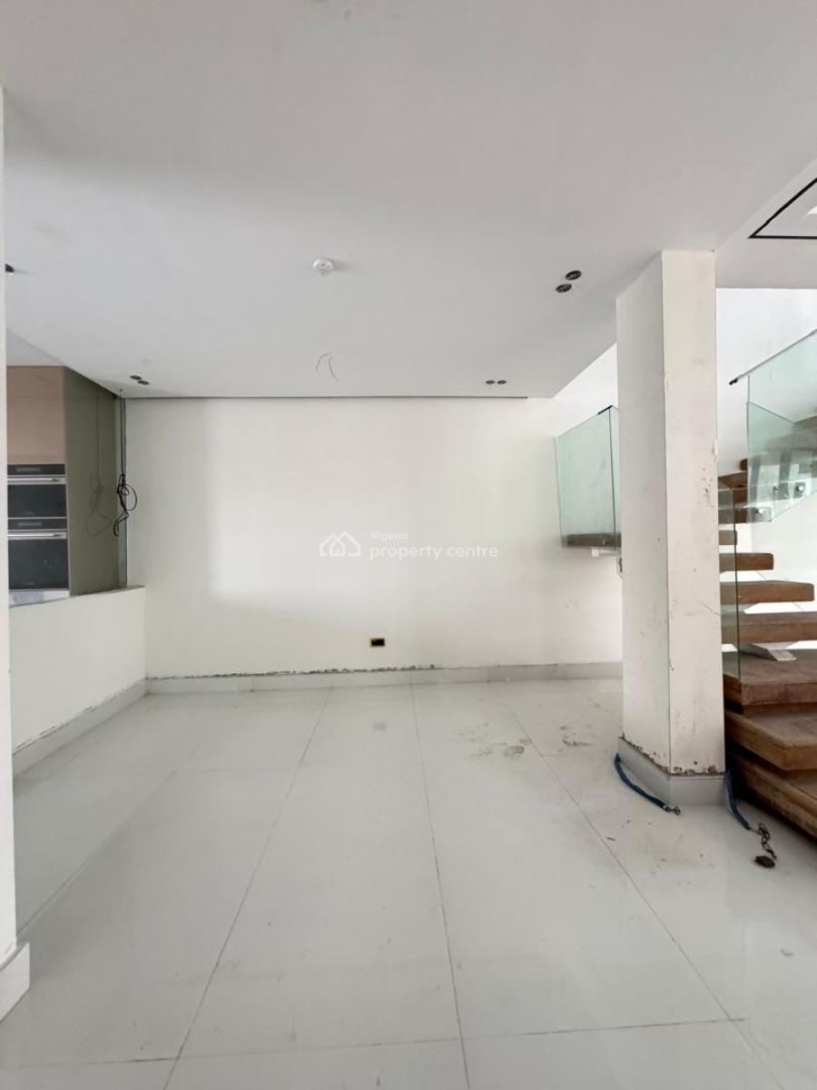 Serviced 2 Units of 4 Bedroom Apartments with One Room Bq Each, Lugard Avenue, Old Ikoyi, Ikoyi, Lagos, Flat / Apartment for Rent