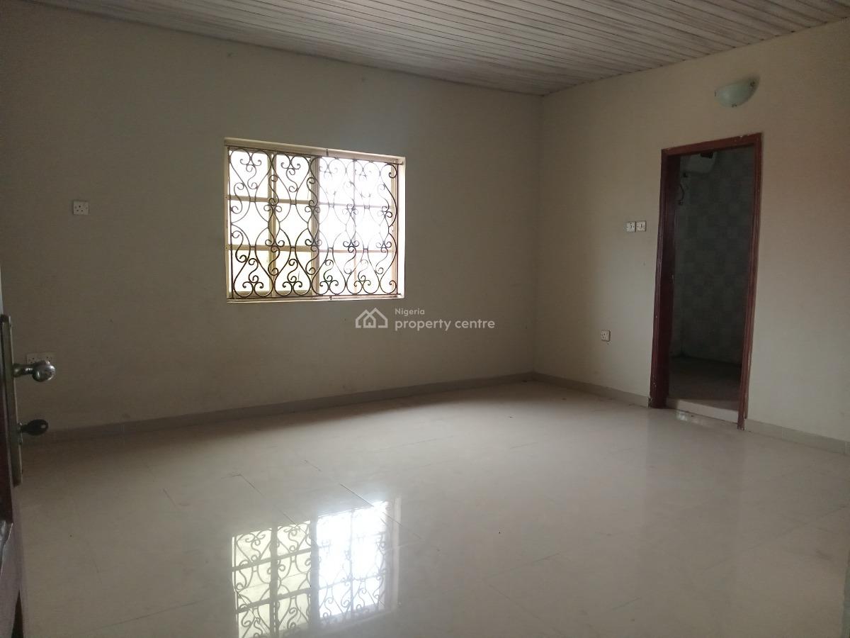 Spacious 3bedroom Flat Upstairs, Ogombo, Ajah, Lagos, Flat / Apartment for Rent