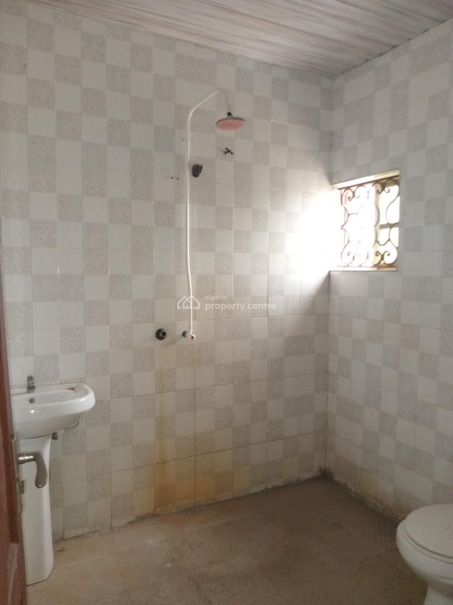 Spacious 3bedroom Flat Upstairs, Ogombo, Ajah, Lagos, Flat / Apartment for Rent