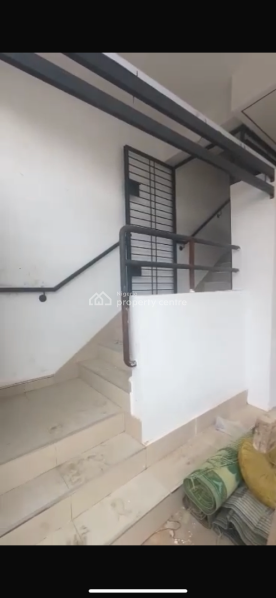 Newly Built Executive Standard 3bedroom, Akoka, Yaba, Lagos, Flat / Apartment for Rent