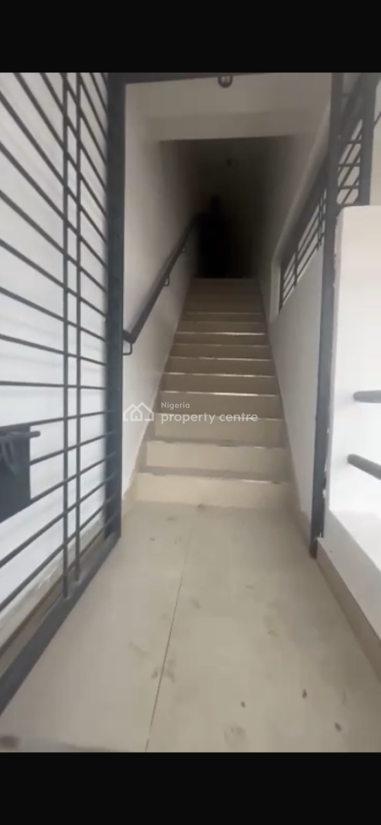 Newly Built Executive Standard 3bedroom, Akoka, Yaba, Lagos, Flat / Apartment for Rent