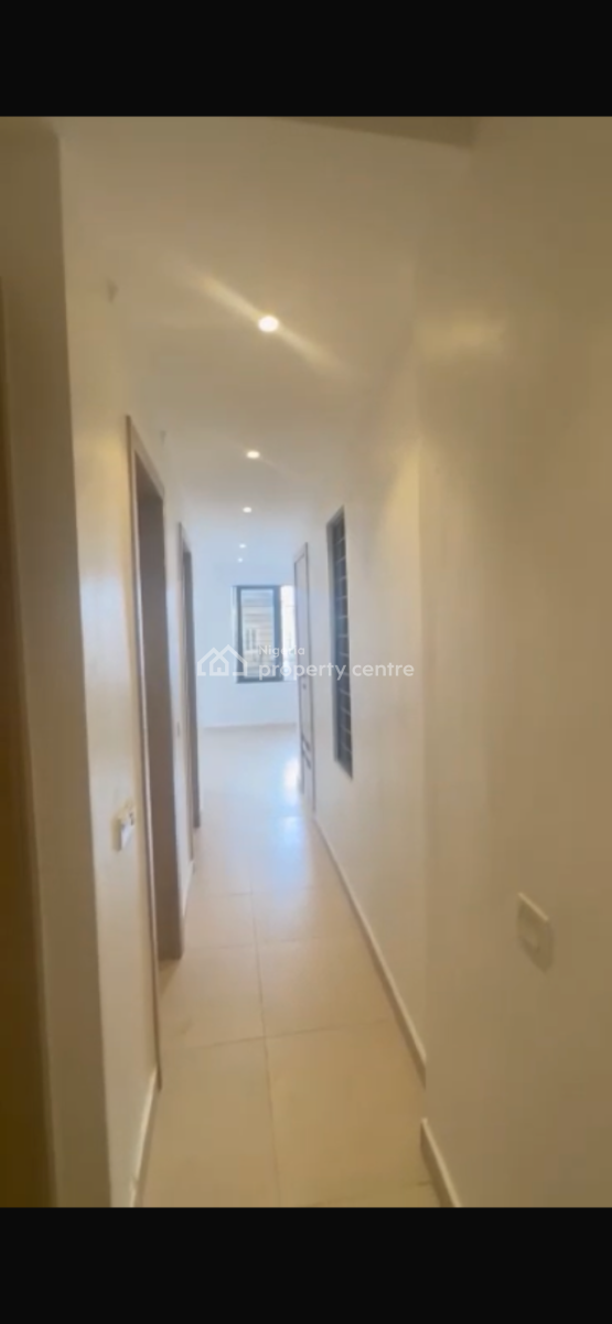 Newly Built Executive Standard 3bedroom, Akoka, Yaba, Lagos, Flat / Apartment for Rent