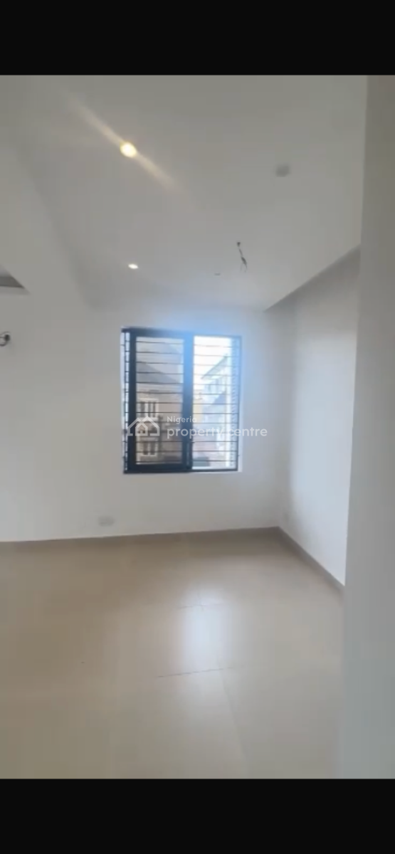 Newly Built Executive Standard 3bedroom, Akoka, Yaba, Lagos, Flat / Apartment for Rent