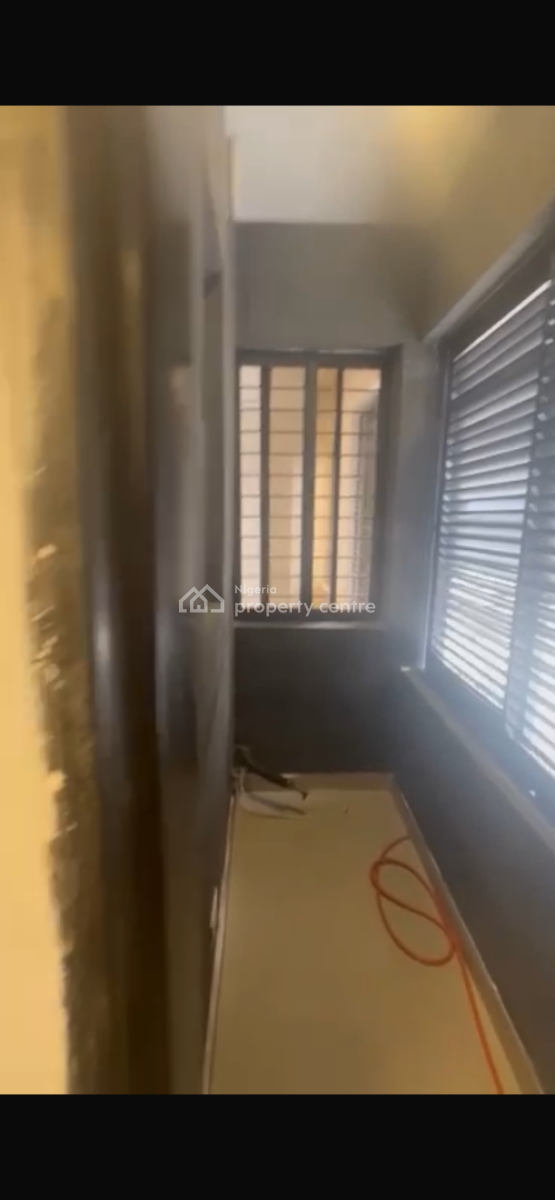 Newly Built Executive Standard 3bedroom, Akoka, Yaba, Lagos, Flat / Apartment for Rent