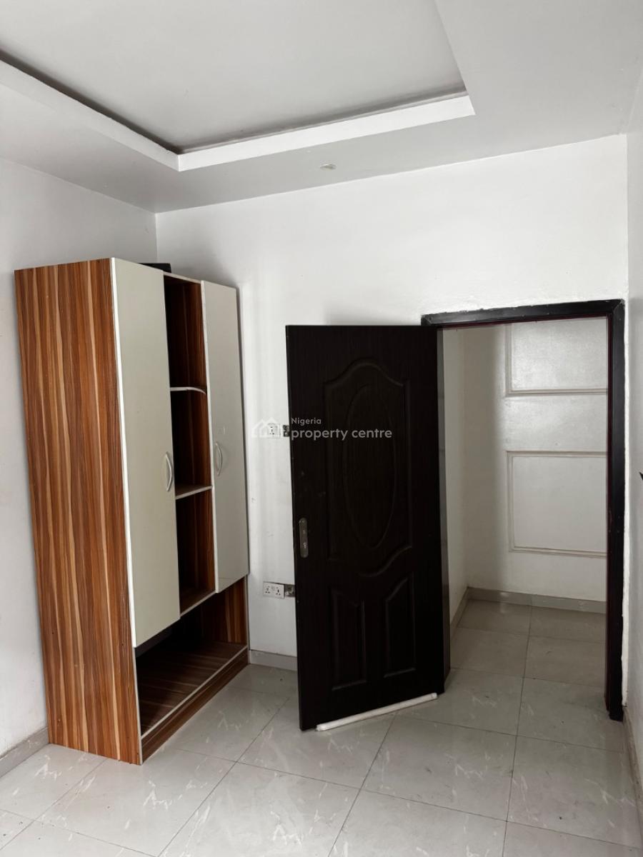 Newly Renovated 2-bedroom Apartment, Sangotedo, Ajah, Lagos, Flat / Apartment for Rent