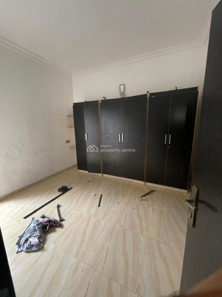 3 Bedroom Flat Apartment in a Serene Environment of Magodo Phase 2 Gra, Magodo Gra Phase 2, Gra Phase 2, Magodo, Lagos, Flat / Apartment for Rent