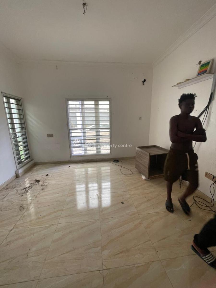 3 Bedroom Flat Apartment in a Serene Environment of Magodo Phase 2 Gra, Magodo Gra Phase 2, Gra Phase 2, Magodo, Lagos, Flat / Apartment for Rent