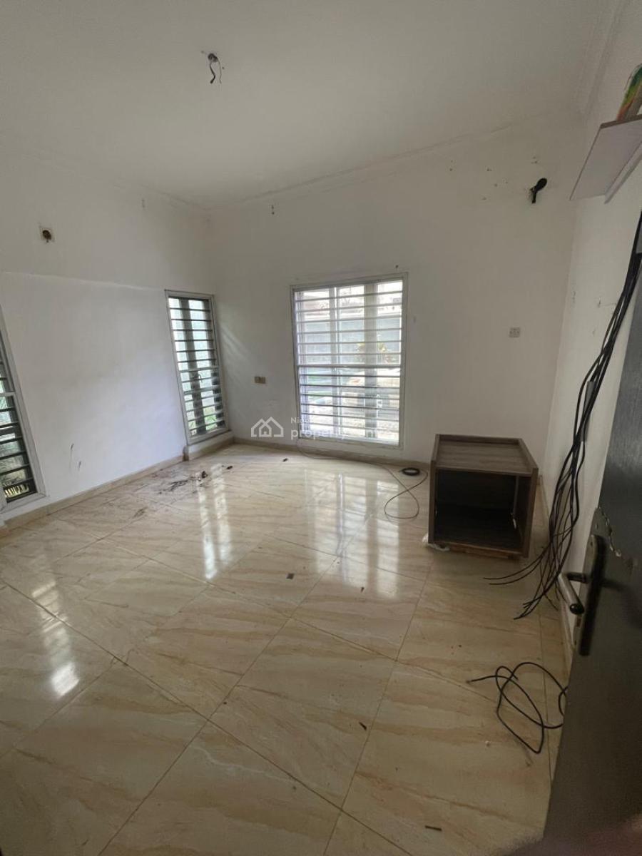 3 Bedroom Flat Apartment in a Serene Environment of Magodo Phase 2 Gra, Magodo Gra Phase 2, Gra Phase 2, Magodo, Lagos, Flat / Apartment for Rent