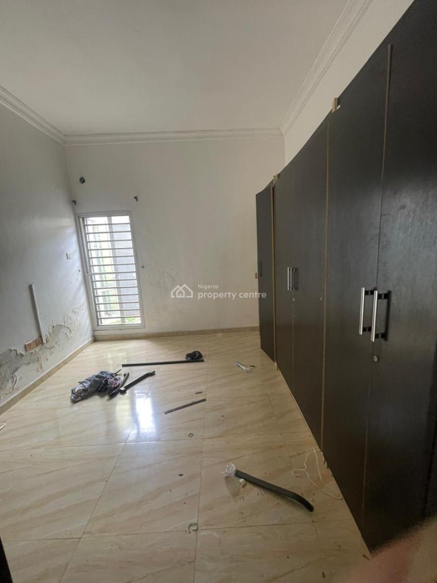 3 Bedroom Flat Apartment in a Serene Environment of Magodo Phase 2 Gra, Magodo Gra Phase 2, Gra Phase 2, Magodo, Lagos, Flat / Apartment for Rent