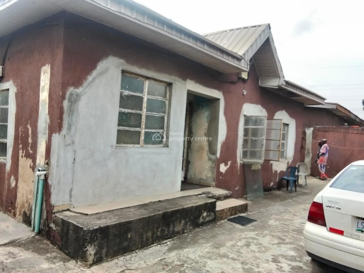 3 Bedroom Detached Bungalow, Spacious Mini Flat & a Store, Ojota, Lagos, Detached Bungalow for Sale