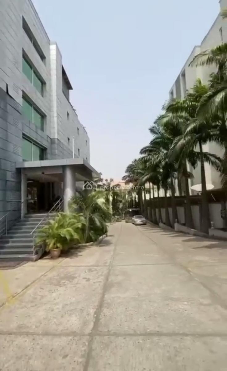 130 Rooms Well Finished Luxury Hotel, Zone 4, Wuse, Abuja, Hotel / Guest House for Sale