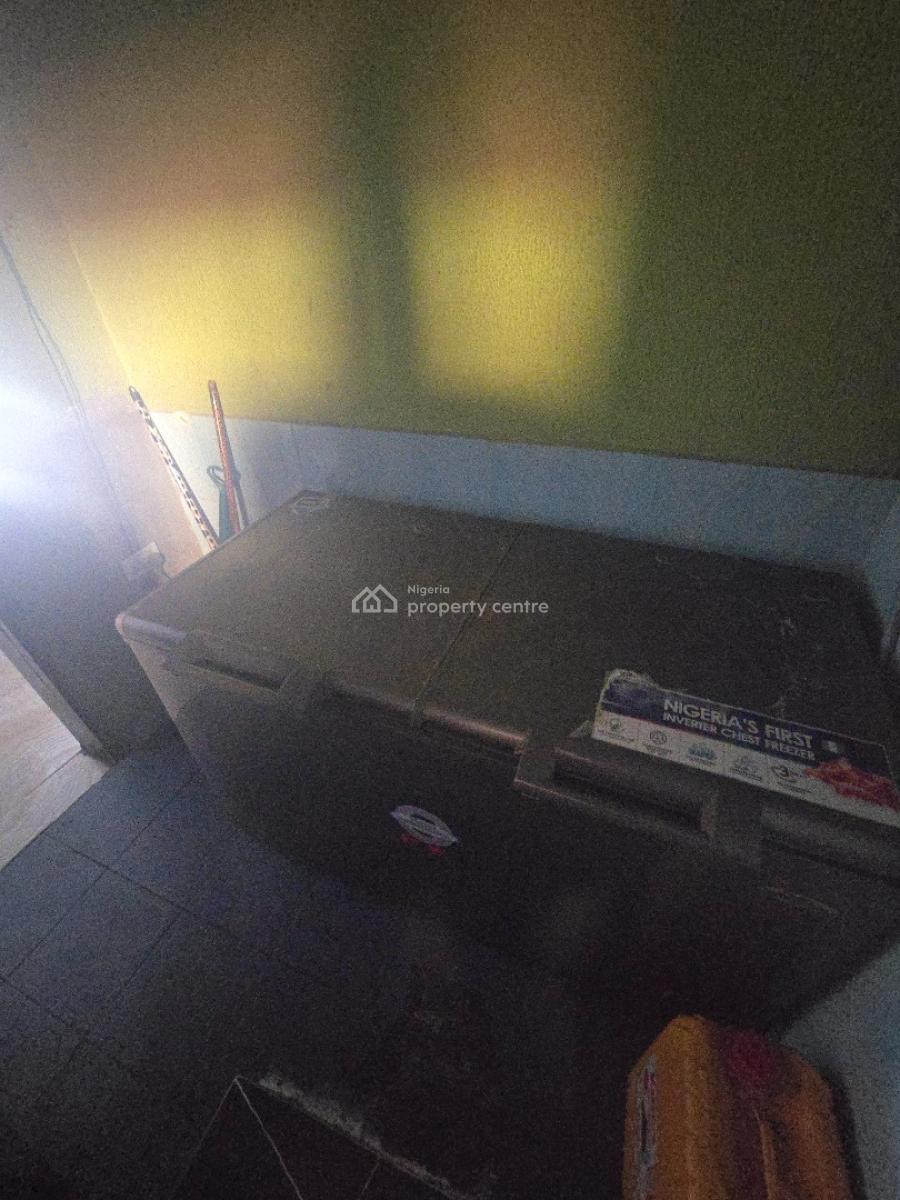 Restaurant, Ajah, Lagos, Restaurant / Bar for Sale