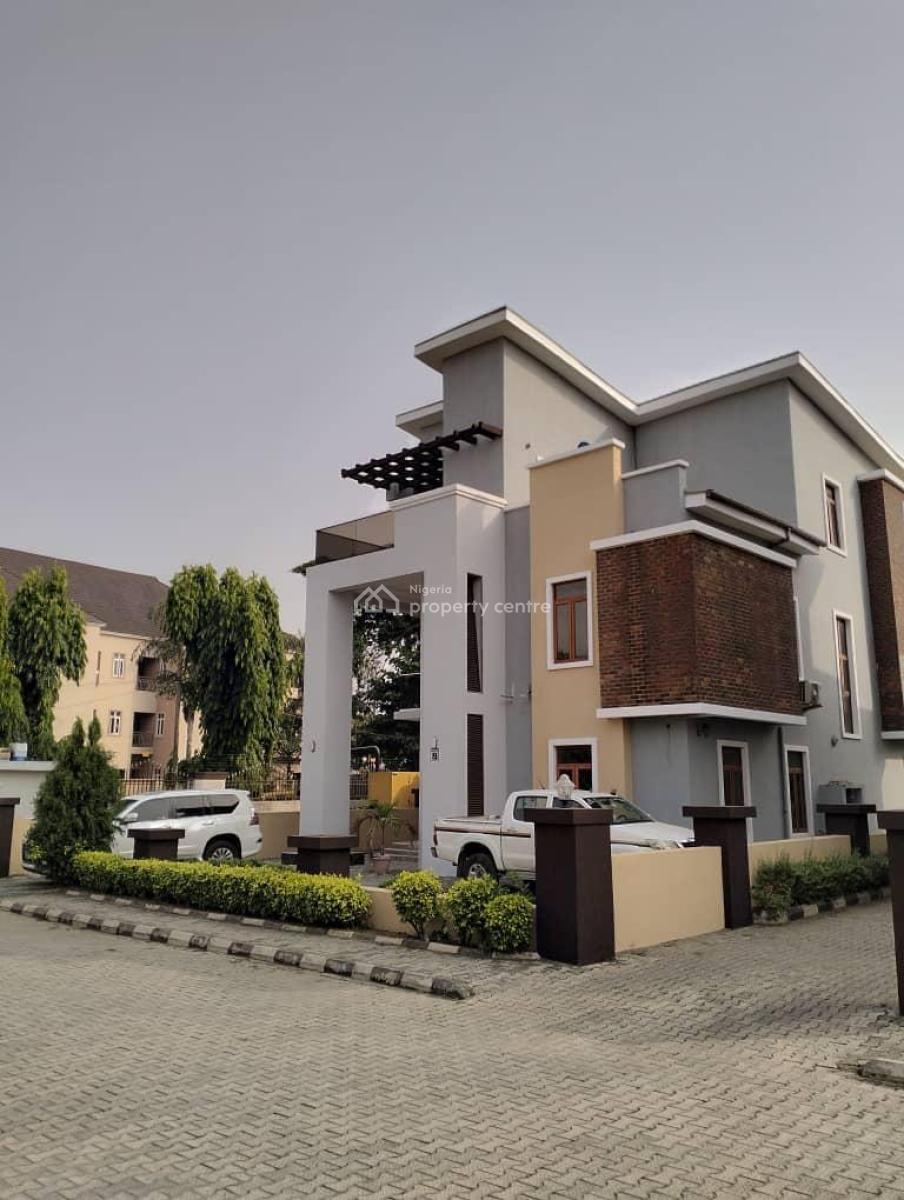 a Unit of Five (5) Bedroom Duplex with Bq at Oba Akinjobi, Ikeja Gra, Oba Akinjobi, Ikeja Gra, Ikeja Gra, Ikeja, Lagos, Detached Duplex for Rent
