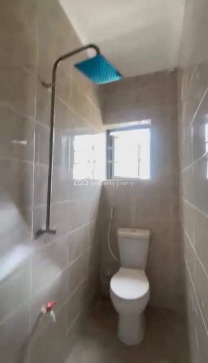 Standard 2bedroom Flat, Akoka, Yaba, Lagos, Flat / Apartment for Rent