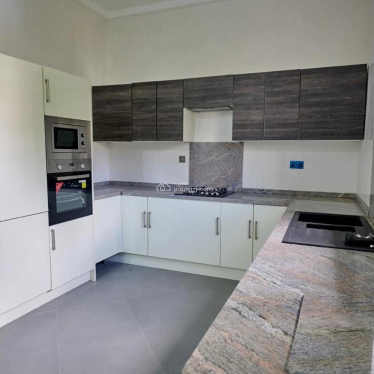 4bedrooms Luxurious Terrace Duplex with 2 Living Rooms, 1 Bq, 4 Car, Maitama District, Abuja, House for Rent