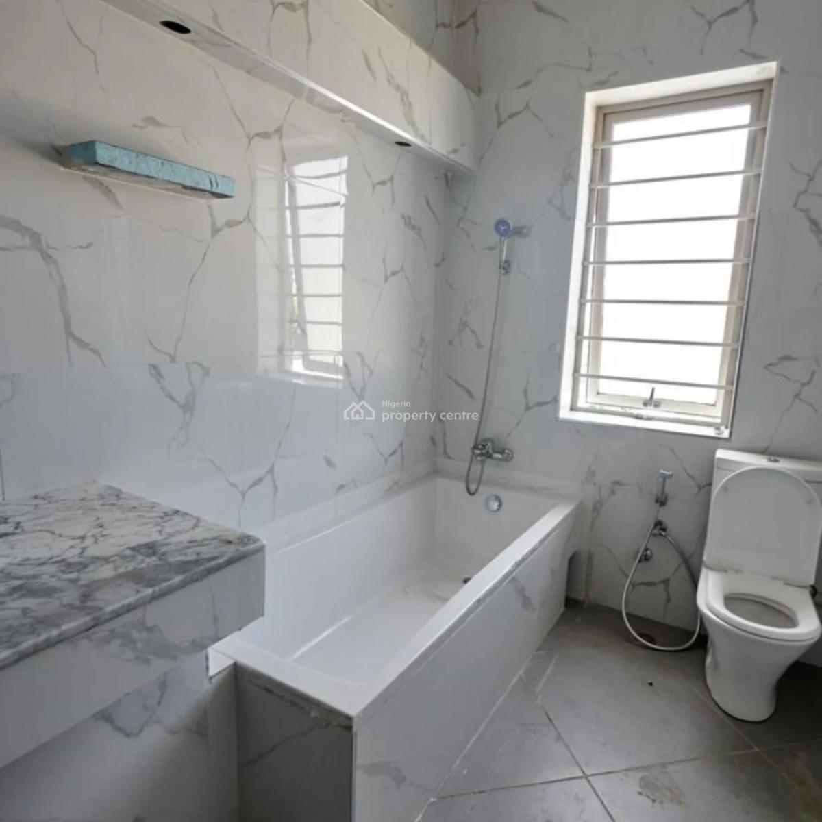 4bedrooms Luxurious Terrace Duplex with 2 Living Rooms, 1 Bq, 4 Car, Maitama District, Abuja, House for Rent