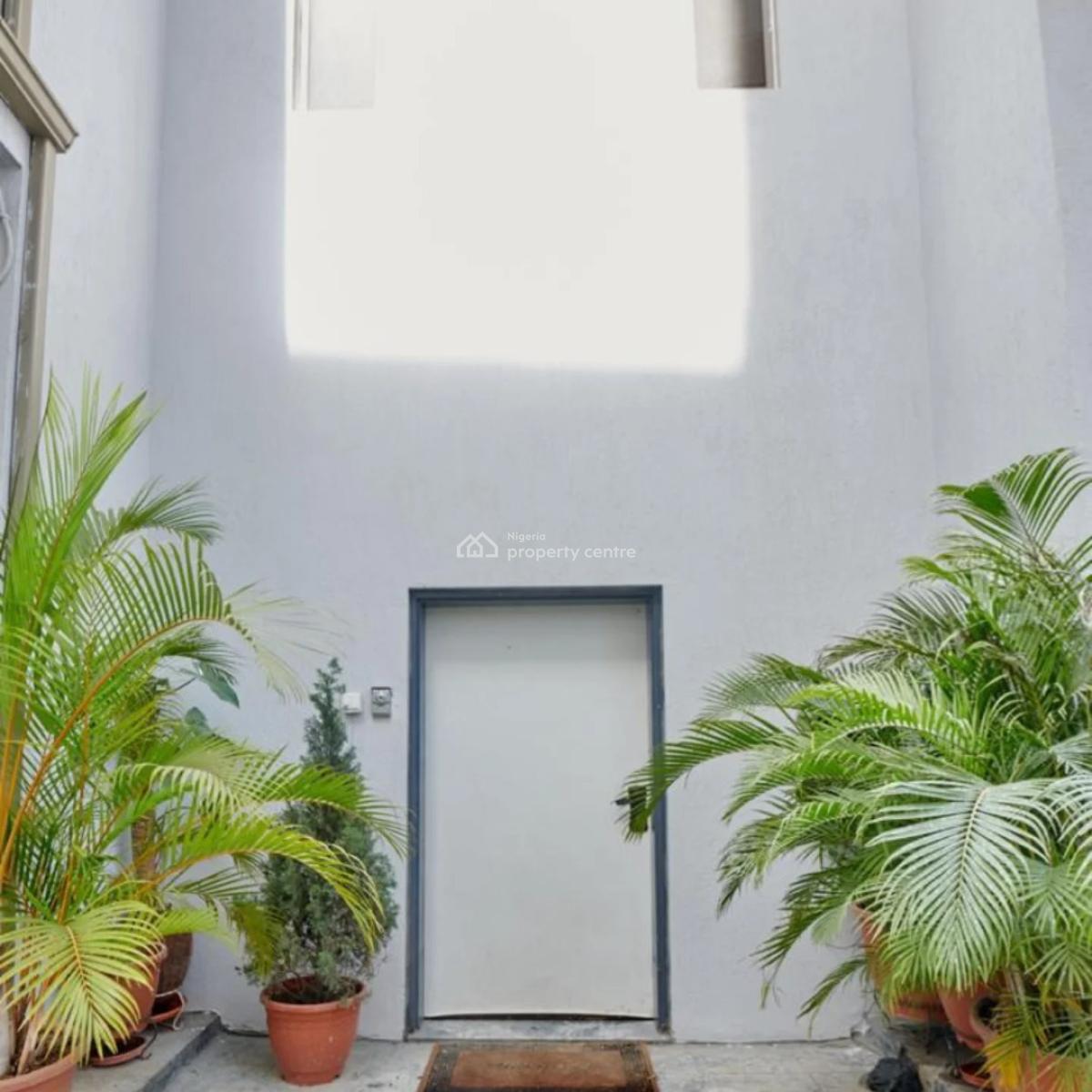 4bedrooms Luxurious Terrace Duplex with 2 Living Rooms, 1 Bq, 4 Car, Maitama District, Abuja, House for Rent