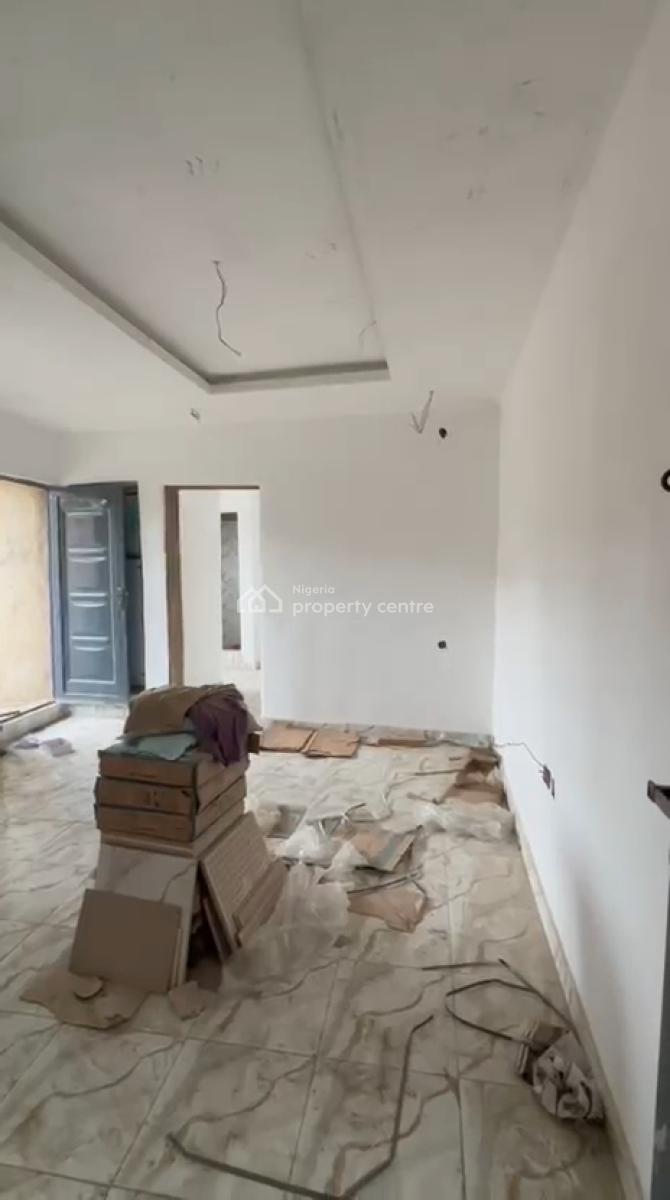 Neat One Bedroom Apartment, Bajulaiye Road, Shomolu, Lagos, Flat / Apartment for Rent