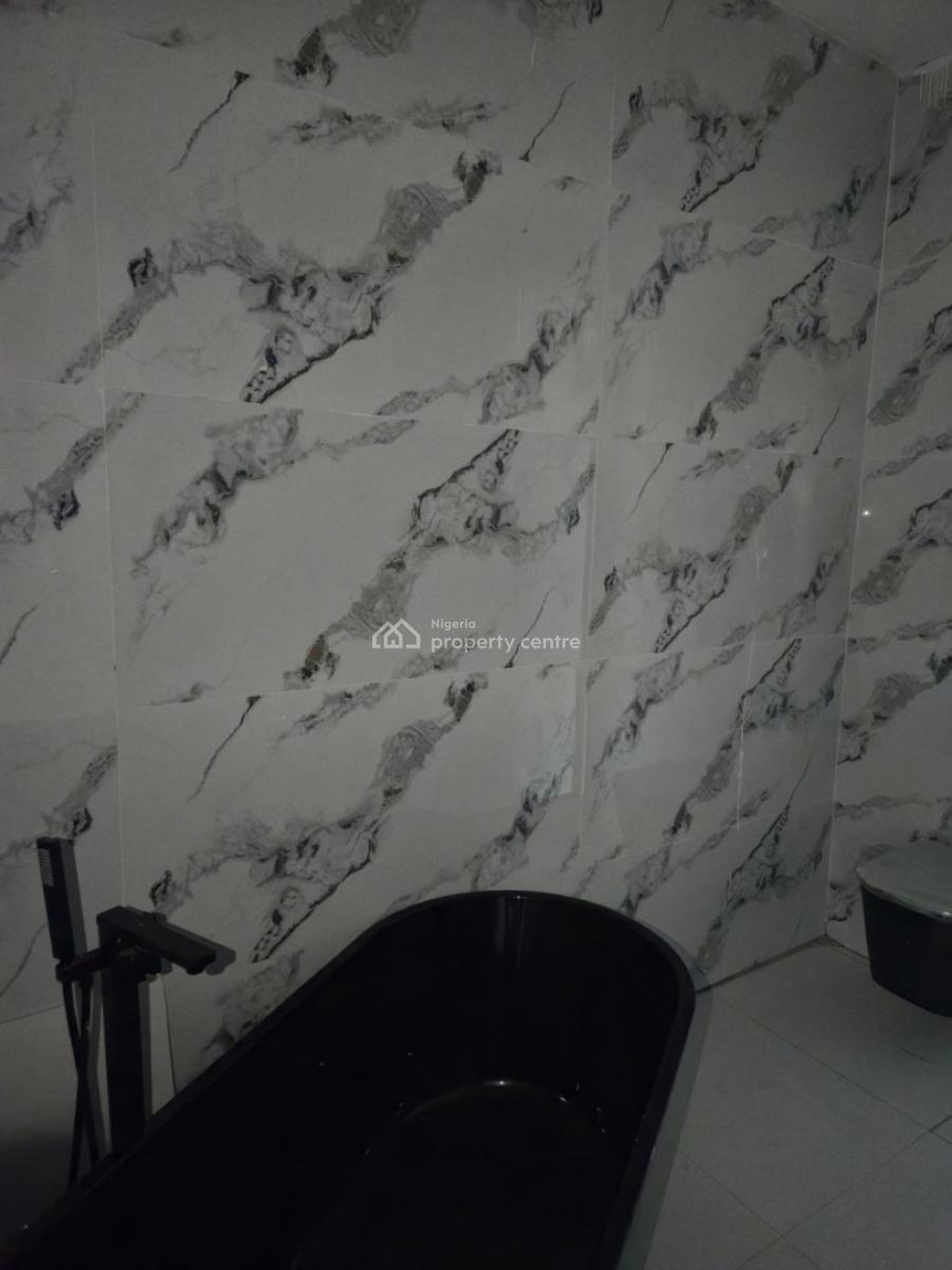 Exquisitely Built 4-bedroom Terrace Duplex with a Bq, Lekki Phase 1 (off Admiralty Rd), Lekki Phase 1, Lekki, Lagos, Terraced Duplex for Sale