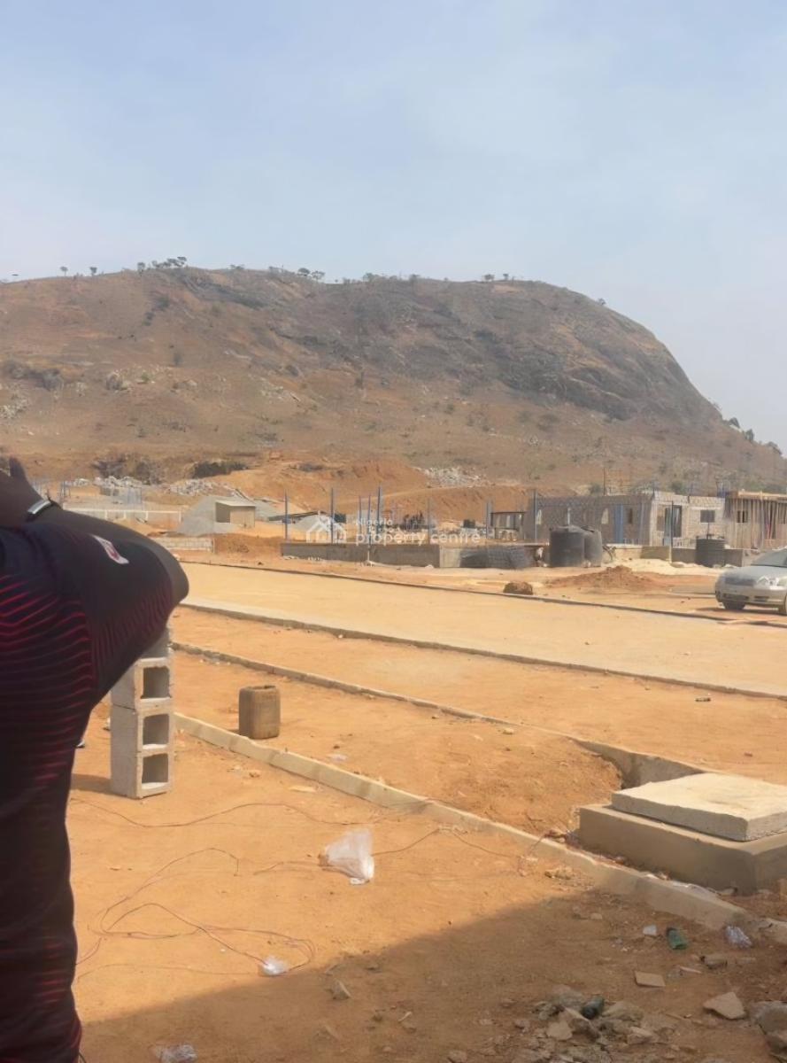 Prime Opportunity: Verified 300sqm Plot for a Stunning 4-bedroom Semi, Karsana, Abuja, Residential Land for Sale