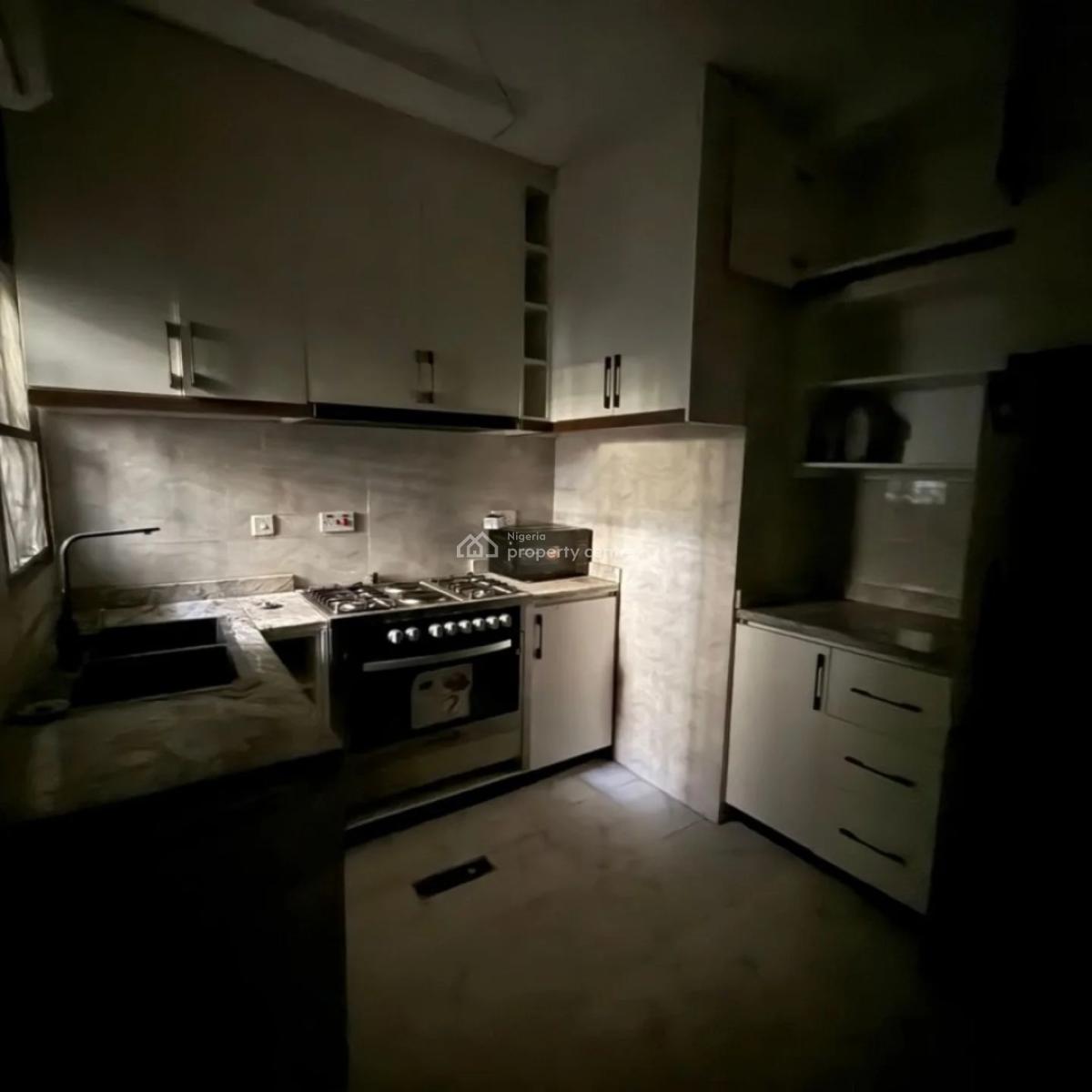 6 Units of 3 Bedroom Apartment and 2 Units of 1 Bedroom Apartment.  I, Wuse 2, Abuja, Flat / Apartment for Sale