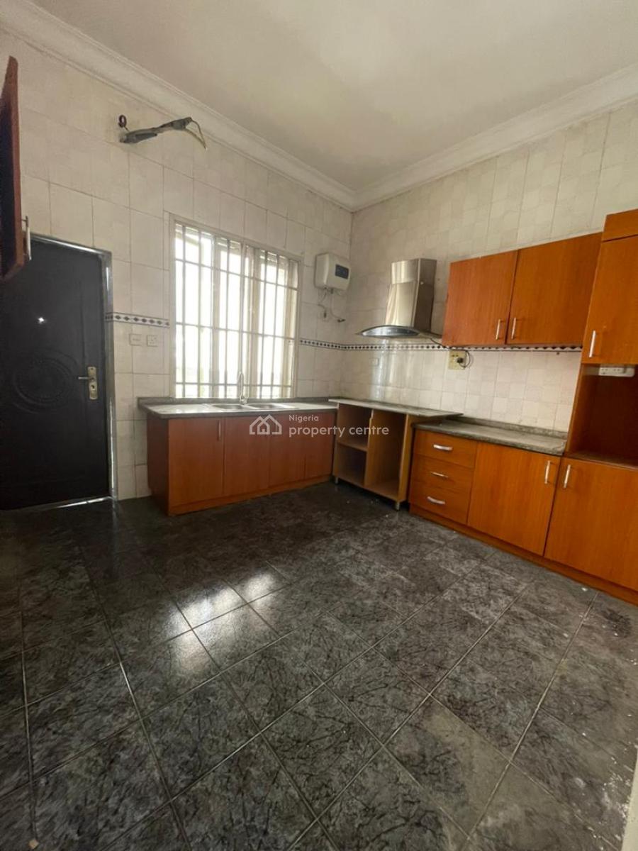 Well Maintained Unfurnished  2 Units of 2 Bedroom Apartment., Salem, Ikate, Lekki, Lagos, Flat / Apartment for Rent