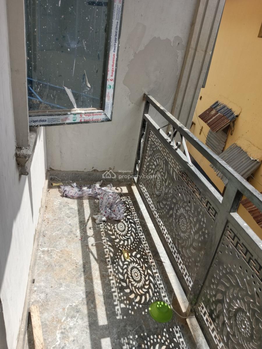 Executive and Luxury 2bedroom Flat, All Ensuit, Off Akanro Street, Illasa-maja, Ilasamaja, Mushin, Lagos, Flat / Apartment for Rent