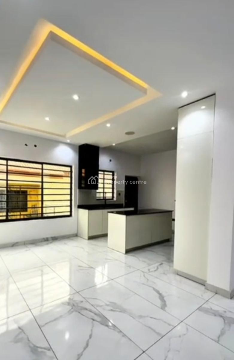 Fully Serviced 3 Bedrooms with Bq and 2 Bedrooms ) Elevator Cctv, Lekki Phase 1, Lekki Phase 1, Lekki, Lagos, Flat / Apartment for Sale