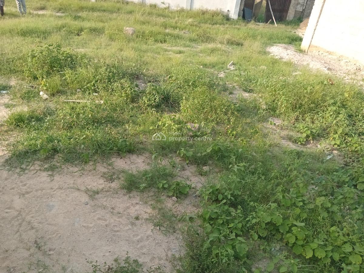 ¼ Plot Dry Land, Ogombo, Ajah, Lagos, Residential Land for Sale