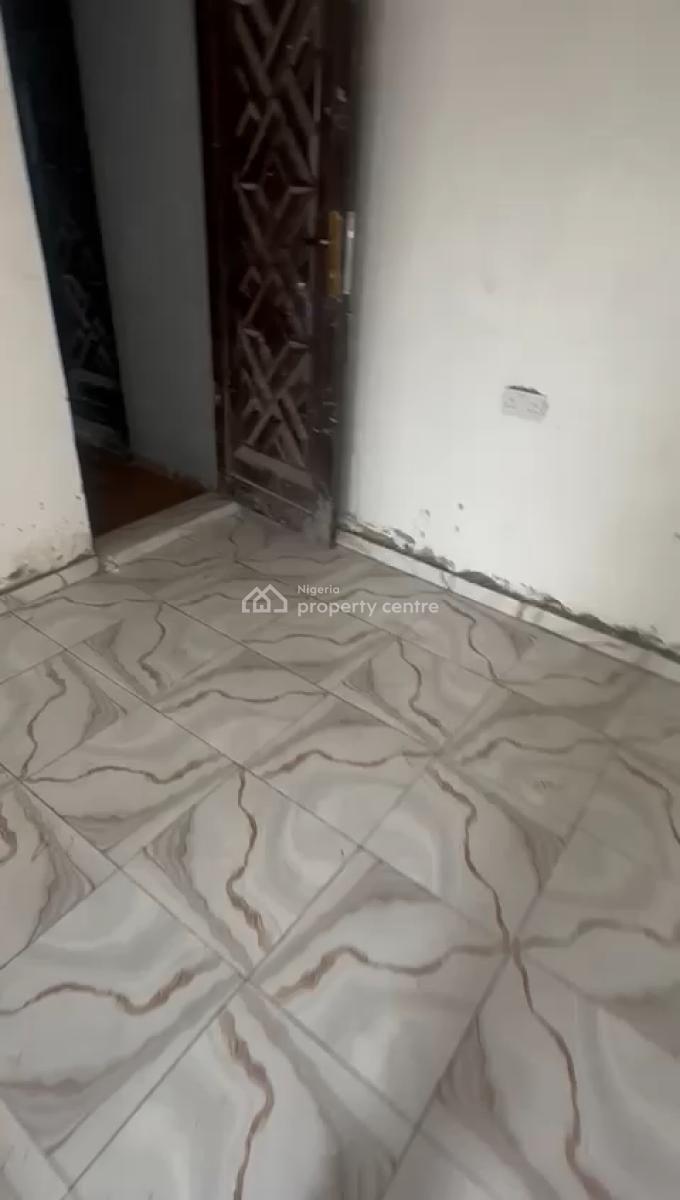 Standard Upstair Miniflat, Off Morocco Road, Shomolu, Lagos, Mini Flat (room and Parlour) for Rent