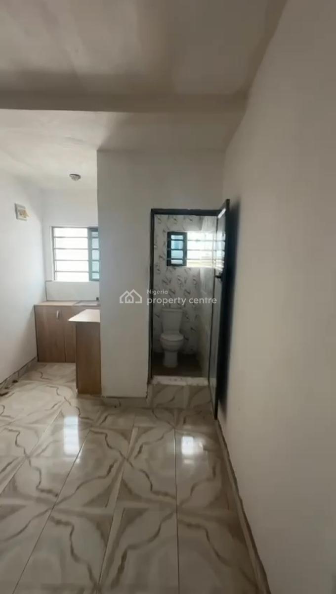 Newly Built Room Self Contained, Shomolu, Lagos, Self Contain (single Rooms) for Rent