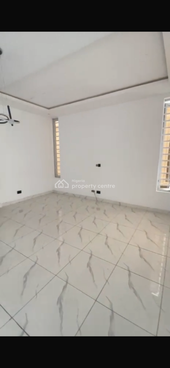 4bedrooms Semi Detached Duplex for Distress, Gra, Ikota, Lekki, Lagos, Terraced Duplex for Sale