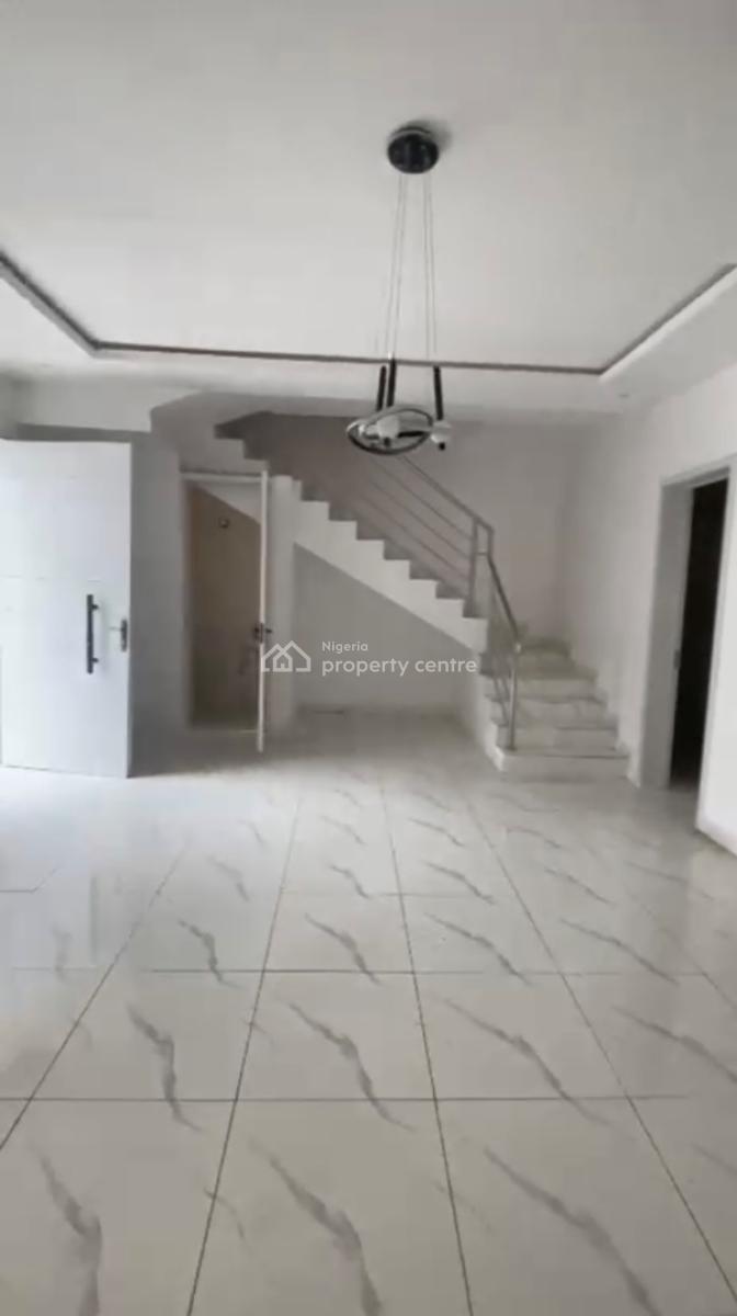 4bedrooms Semi Detached Duplex for Distress, Gra, Ikota, Lekki, Lagos, Terraced Duplex for Sale