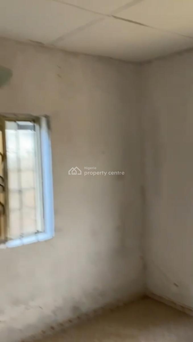 Well Maintained 2bedeoom Flat, Newroad Gbetu, Awoyaya, Ibeju Lekki, Lagos, Flat / Apartment for Rent