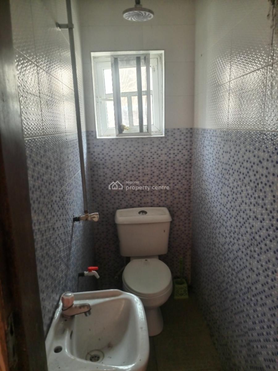 Portable 2 Bedroom Apartment in an Estate and Very Close to The Expres, Bogije, Ibeju Lekki, Lagos, House for Rent