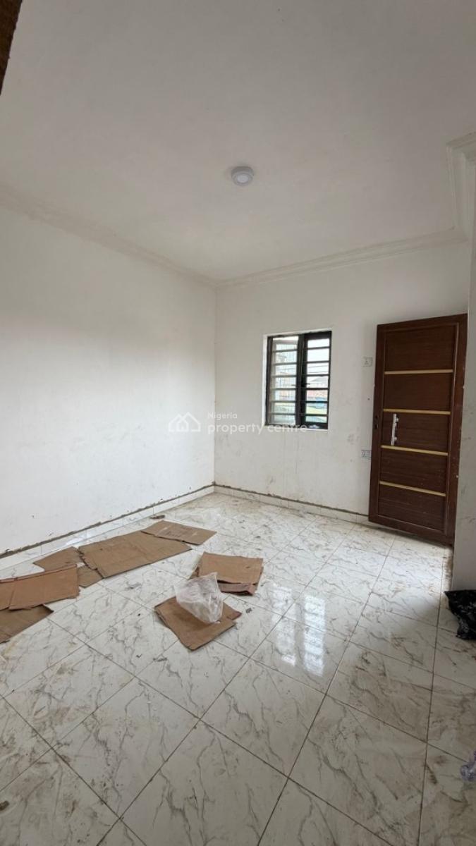 One Bedroom Apartment in a Serene Neighborhood, Own an Apartment for Rental Yield on a 17yrs Long Leasehold, Yaba, Lagos, Flat / Apartment for Sale