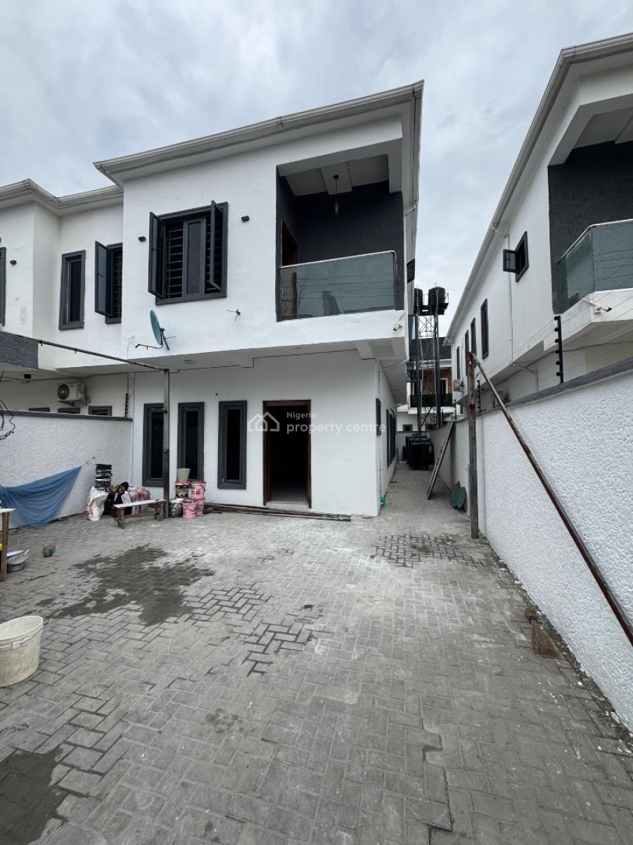 𝐌𝐀𝐈𝐍𝐓𝐀𝐈𝐍𝐄𝐃 4 𝐁𝐄𝐃𝐑𝐎𝐎𝐌 𝐒𝐄𝐌𝐈 𝐃𝐄𝐓𝐀𝐂𝐇𝐄𝐃, Ikate, Lekki, Ikate, Lekki, Lagos, Semi-detached Duplex for Rent
