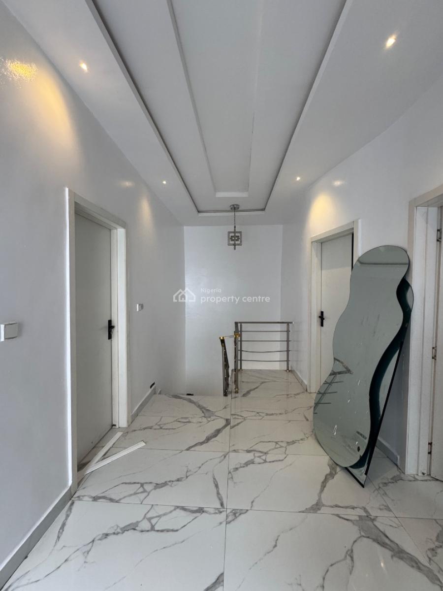 𝐌𝐀𝐈𝐍𝐓𝐀𝐈𝐍𝐄𝐃 4 𝐁𝐄𝐃𝐑𝐎𝐎𝐌 𝐒𝐄𝐌𝐈 𝐃𝐄𝐓𝐀𝐂𝐇𝐄𝐃, Ikate, Lekki, Ikate, Lekki, Lagos, Semi-detached Duplex for Rent