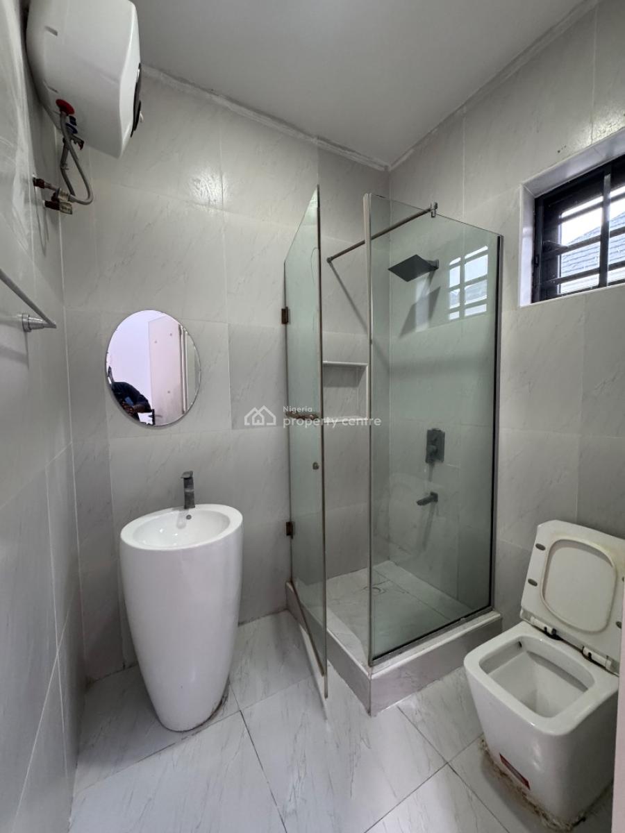 𝐌𝐀𝐈𝐍𝐓𝐀𝐈𝐍𝐄𝐃 4 𝐁𝐄𝐃𝐑𝐎𝐎𝐌 𝐒𝐄𝐌𝐈 𝐃𝐄𝐓𝐀𝐂𝐇𝐄𝐃, Ikate, Lekki, Ikate, Lekki, Lagos, Semi-detached Duplex for Rent