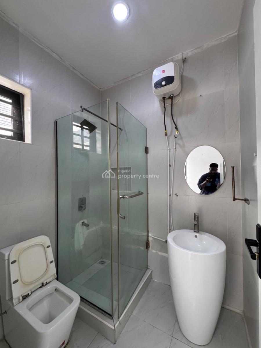 𝐌𝐀𝐈𝐍𝐓𝐀𝐈𝐍𝐄𝐃 4 𝐁𝐄𝐃𝐑𝐎𝐎𝐌 𝐒𝐄𝐌𝐈 𝐃𝐄𝐓𝐀𝐂𝐇𝐄𝐃, Ikate, Lekki, Ikate, Lekki, Lagos, Semi-detached Duplex for Rent