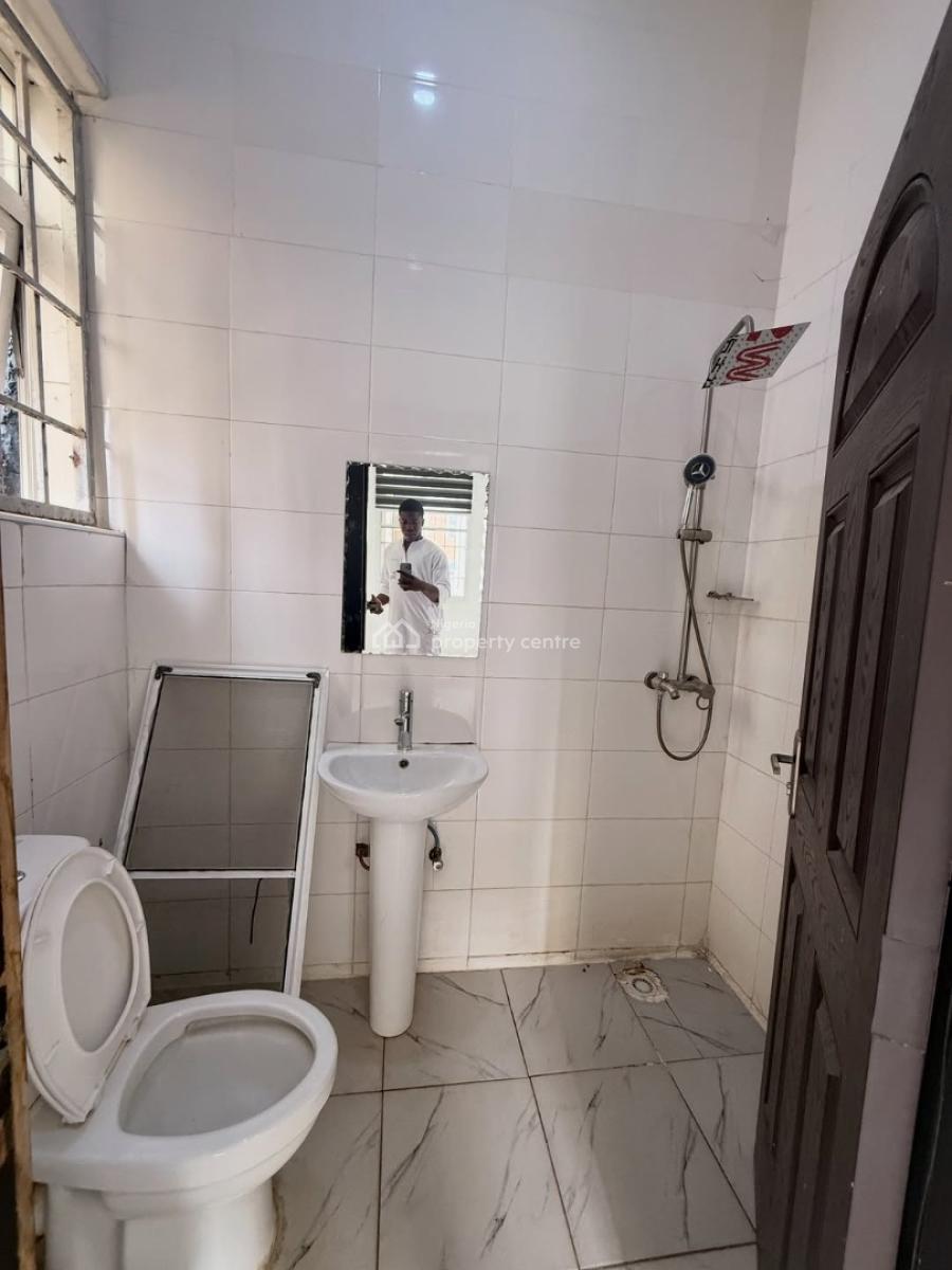 2 Bedroom Apartment, 3rd Avenue Gwarinpa Abuja, Gwarinpa, Abuja, Flat / Apartment for Rent