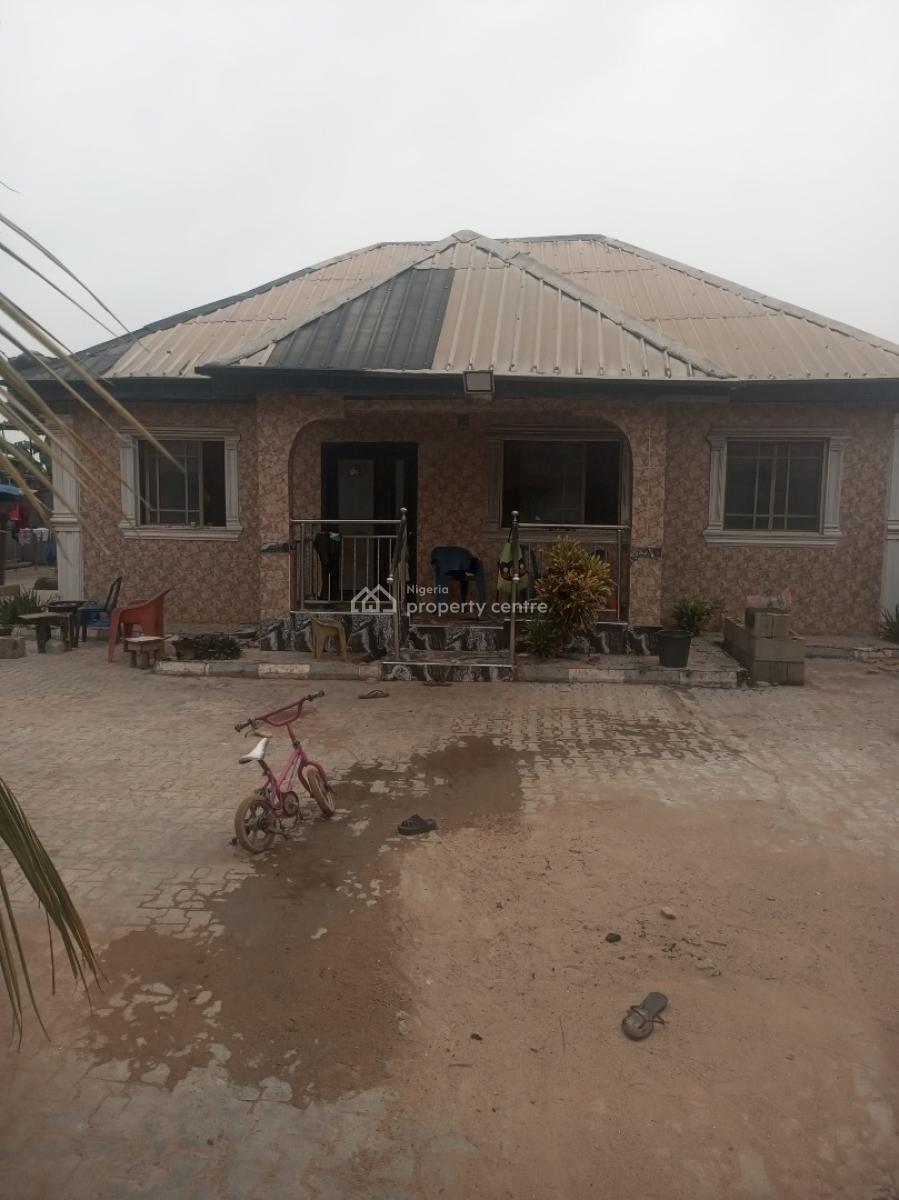 4 Bedrooms Bungalow with 11 Shops, Okanran Nabu Road,oka Afor Bus Stop Badagry, Badagry, Lagos, Detached Bungalow for Sale
