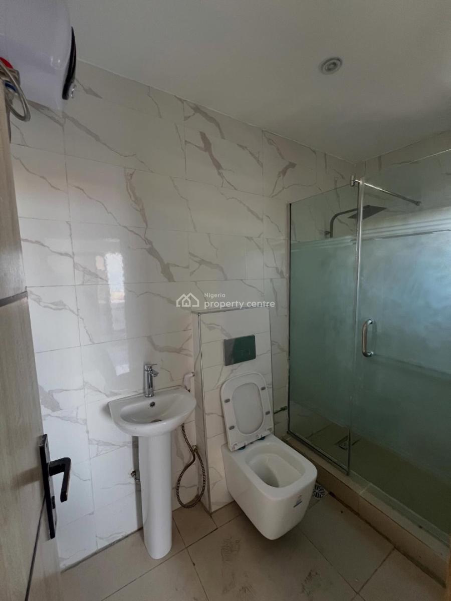 Spacious 3 Bedroom Penthouse Apartment, 3 Bedroom Penthouse for Rent, Ologolo, Lekki, Lagos, Flat / Apartment for Rent