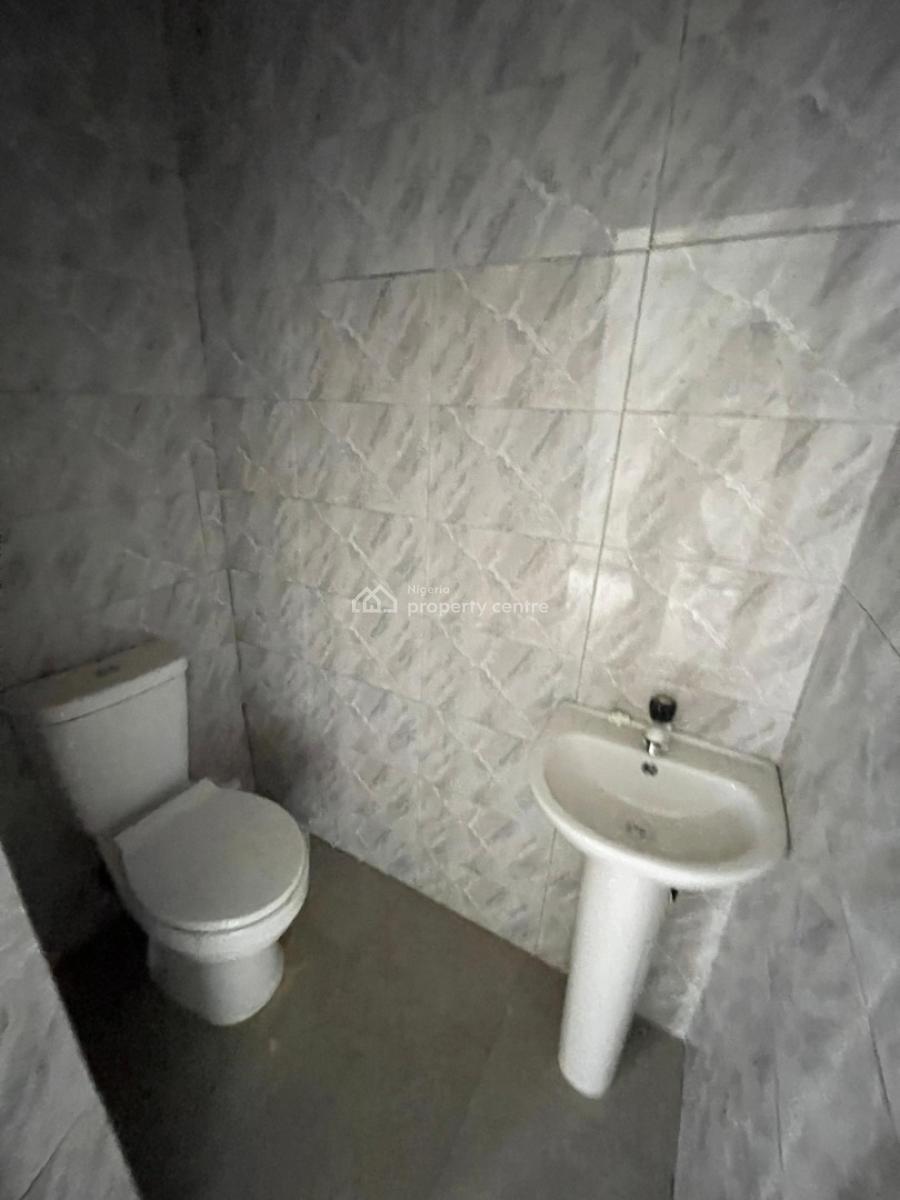 Newly Built 2 Bedroom Flat, Gbagada, Lagos, Flat / Apartment for Rent