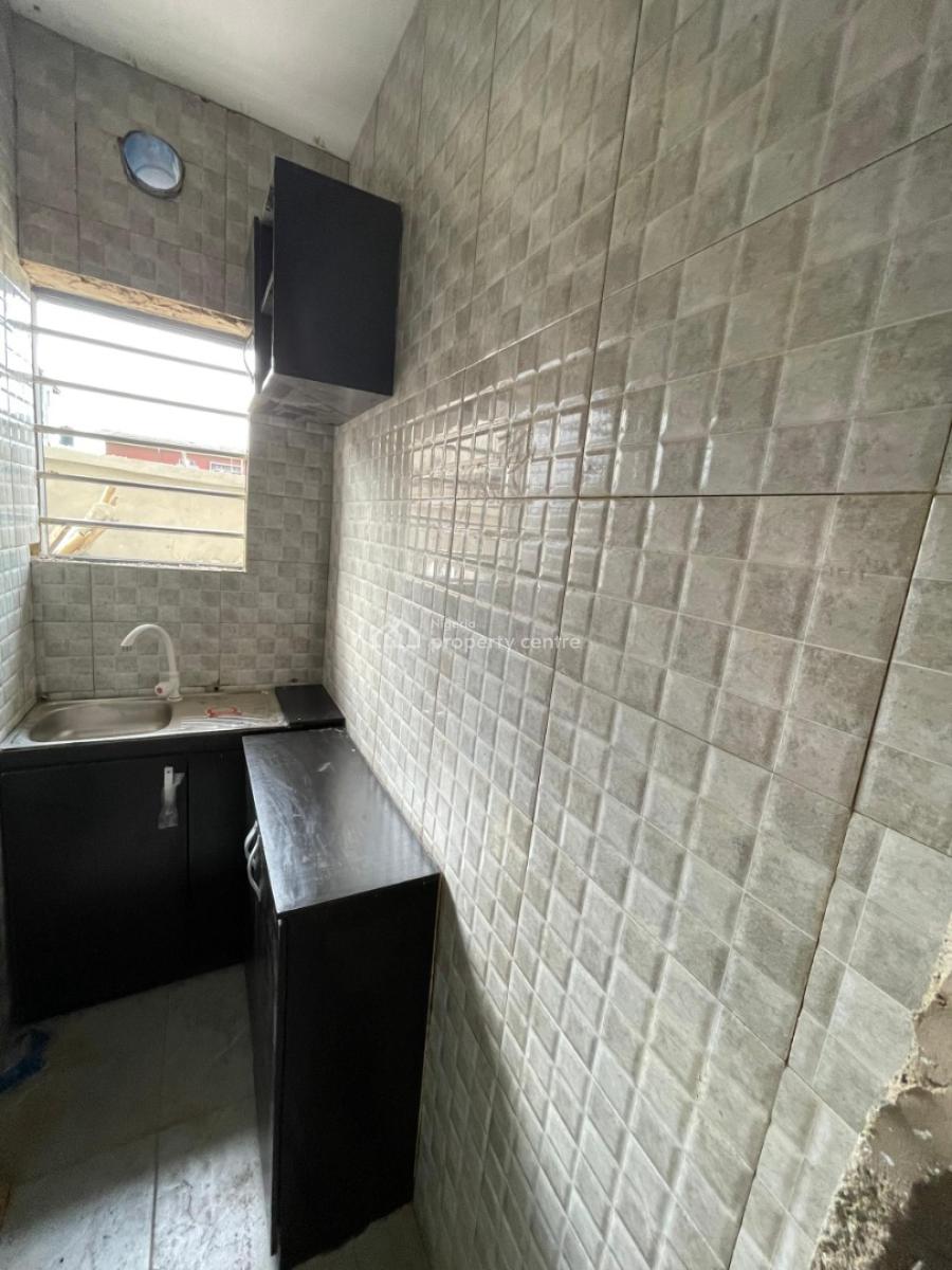 Executive Standard Mini Flat, Gbagada, Lagos, Flat / Apartment for Rent