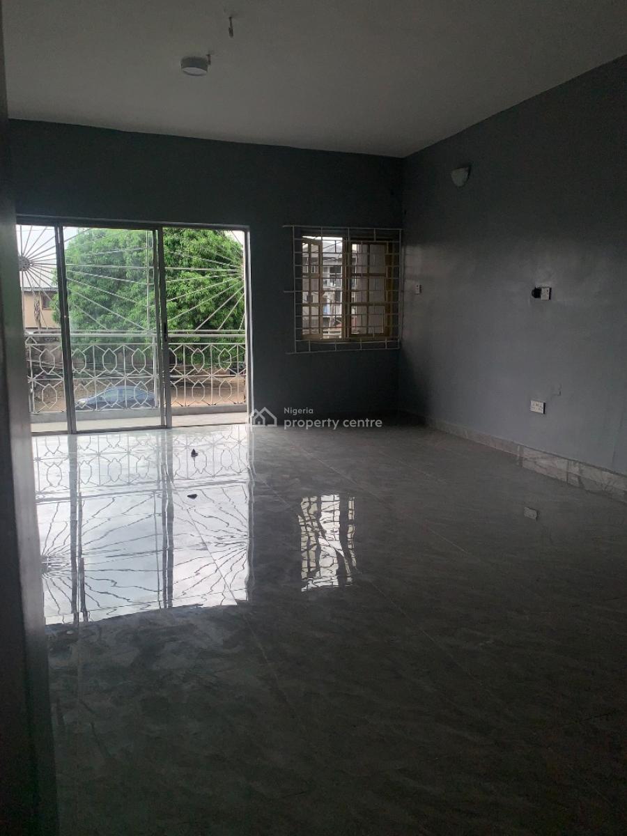 Newly Renovated Spacious 3 Bedroom Flat, Morroco Shomolu, Shomolu, Lagos, Flat / Apartment for Rent