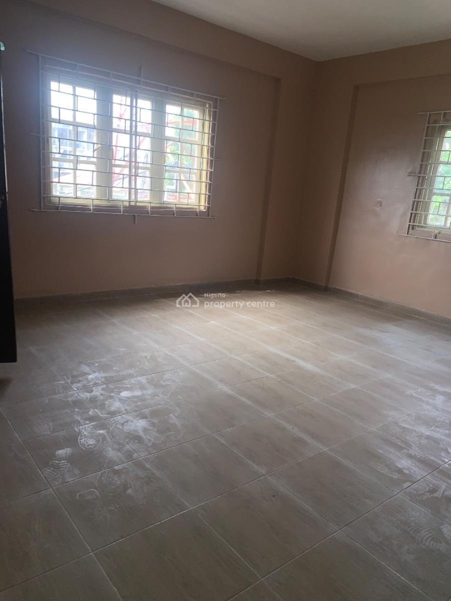 Newly Renovated Spacious 3 Bedroom Flat, Morroco Shomolu, Shomolu, Lagos, Flat / Apartment for Rent
